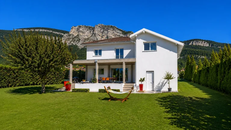 Extension avec terrasse couverte à Corenc — Blandino-Mazzilli